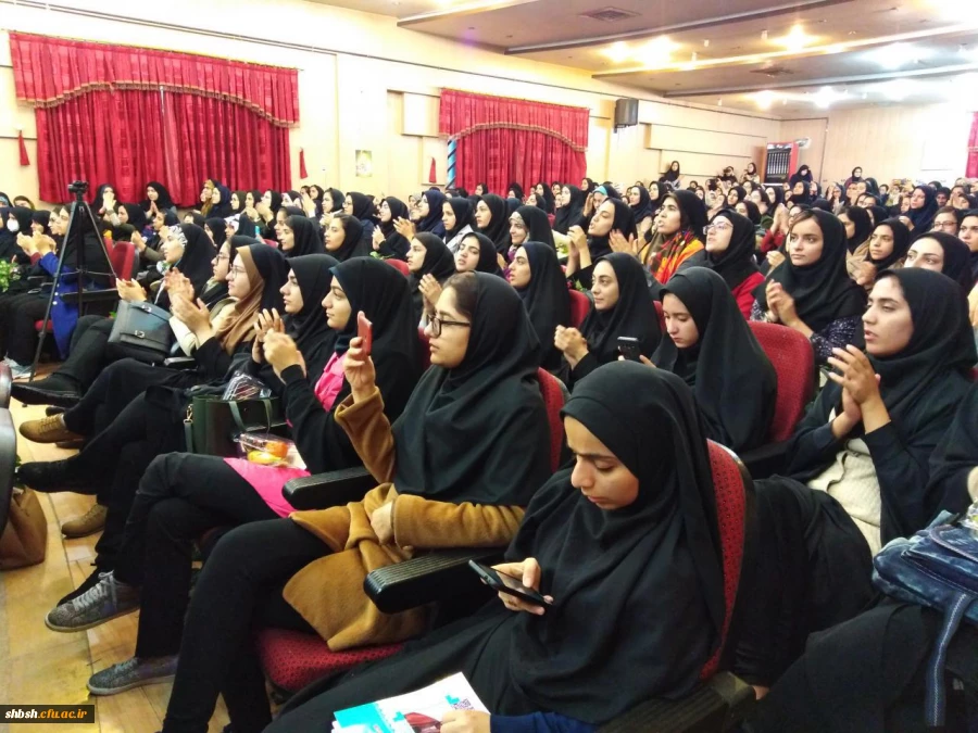 گرامی داشت روز دانشجو با حضور دکتر افلاکی در پردیس شهید باهنر برگزار شد 8