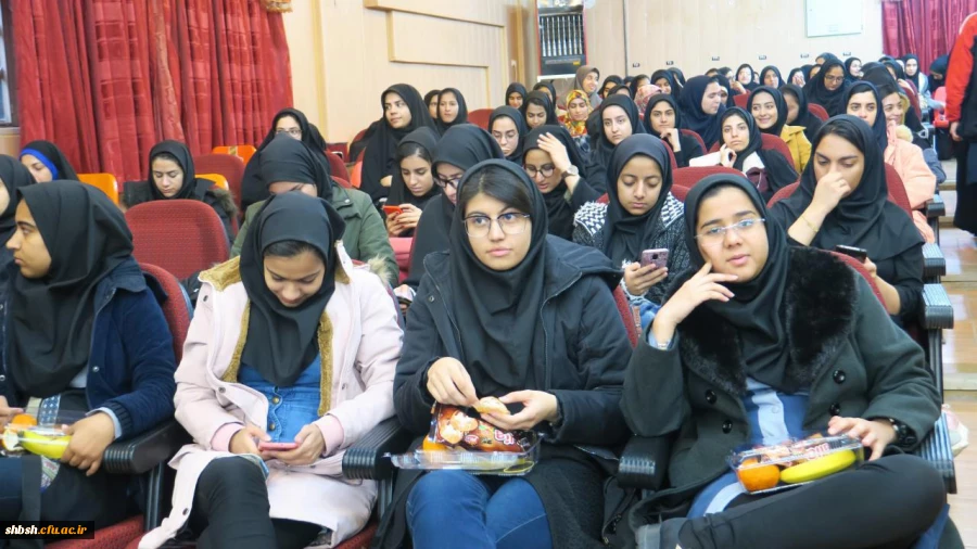 گرامی داشت روز دانشجو با حضور دکتر افلاکی در پردیس شهید باهنر برگزار شد 21