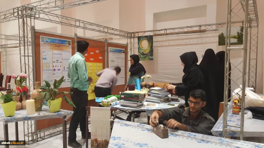 حضور دانشگاه فرهنگیان  شهید باهنر  در نمایشگاه دستاورد های پژوهشی 6