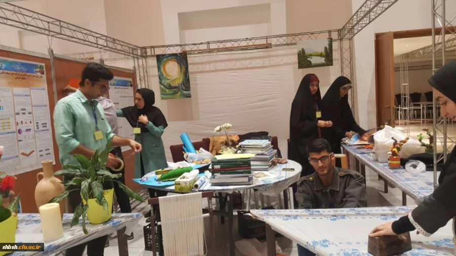 حضور دانشگاه فرهنگیان  شهید باهنر  در نمایشگاه دستاورد های پژوهشی 7