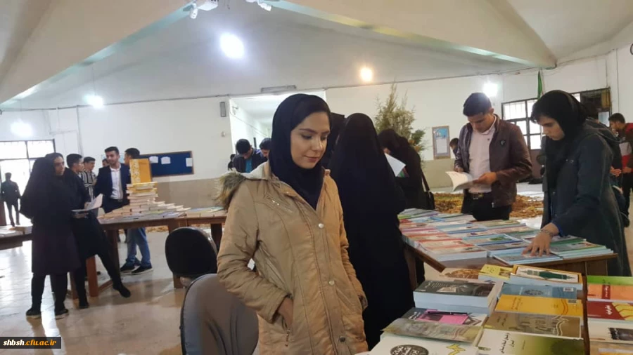  مراحل برپایی و برگزاری نمایشگاه کتاب  در مرکز آموزش عالی شهید مطهری با حضور دانشجویان پردیس شهید باهنر فارس
 2