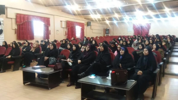 برگزاری همایش رایگان تغذیه سالم با حضور اقای دکتر موسی صالحی هیات علمی دانشگاه شیراز  3