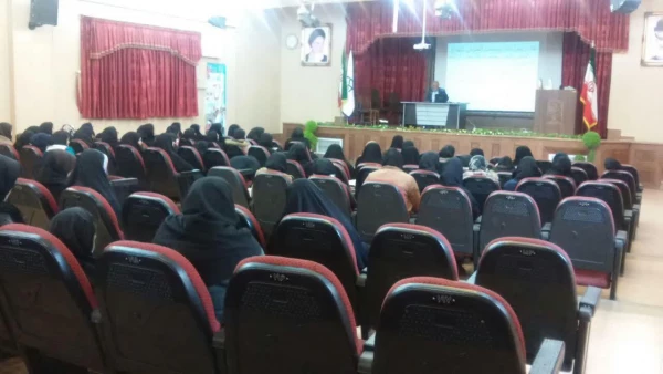 برگزاری همایش رایگان تغذیه سالم با حضور اقای دکتر موسی صالحی هیات علمی دانشگاه شیراز  5