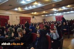 اولین شب شعر طنز دانشجویی به همت کانون شعر و ادب پردیس برگزارگردید 11