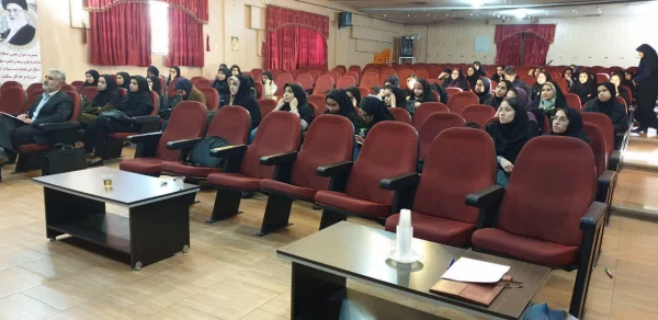 نشست تخصصی خانواده و فضای مجازی، آسیبها و راهکارها 5