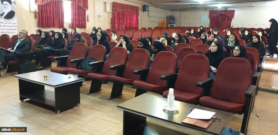 نشست تخصصی خانواده و فضای مجازی، آسیبها و راهکارها 5