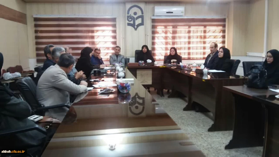 جلسه اساتید ویژه بزرگداشت سردا شهید حاج قاسم سلیمانی در پردیس شهید باهنر تشکیل شد 8