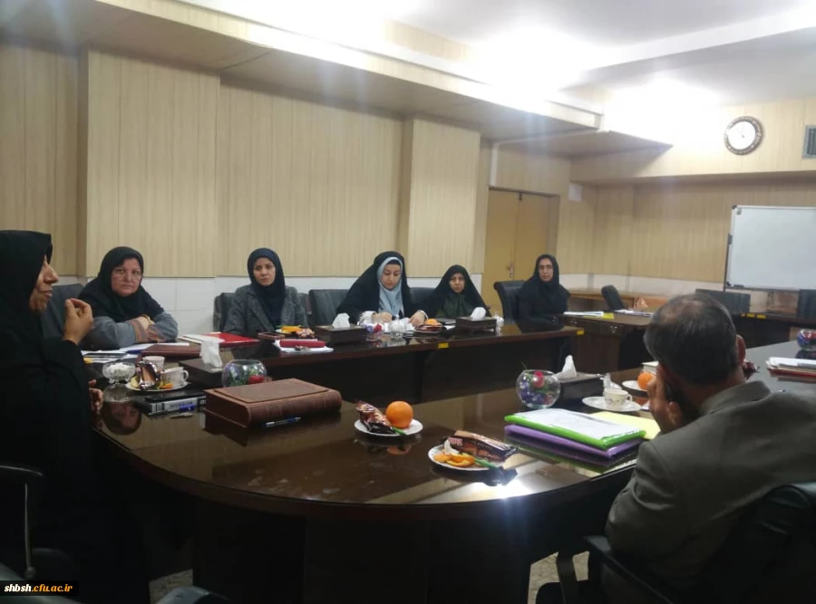 تشکیل جلسه شورای آموزشی 3