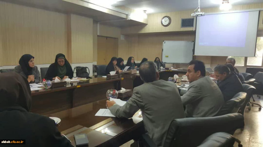 تشکیل جلسه اعضای هیات علمی 2