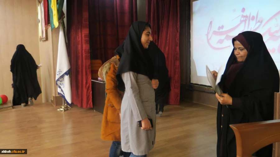 جشن میلاد حضرت زهرا سلام الله علیها و گرامیداشت روز زن و مقام مادر در پردیس شهید باهنر برگزار شد 7