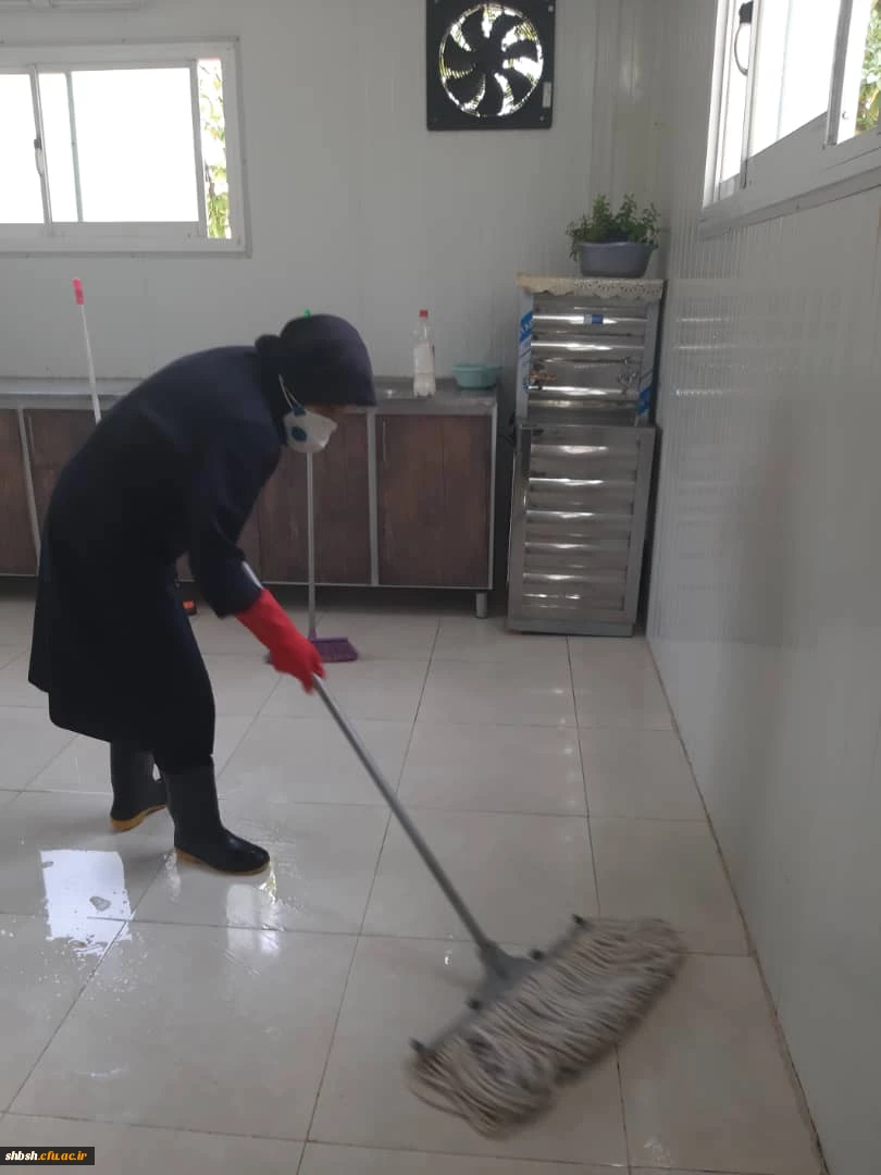 ضد عفونی کردن ساختمان های پردیس شهید باهنر فارس جهت پیشگیری از ورود ویروس کرونا 9