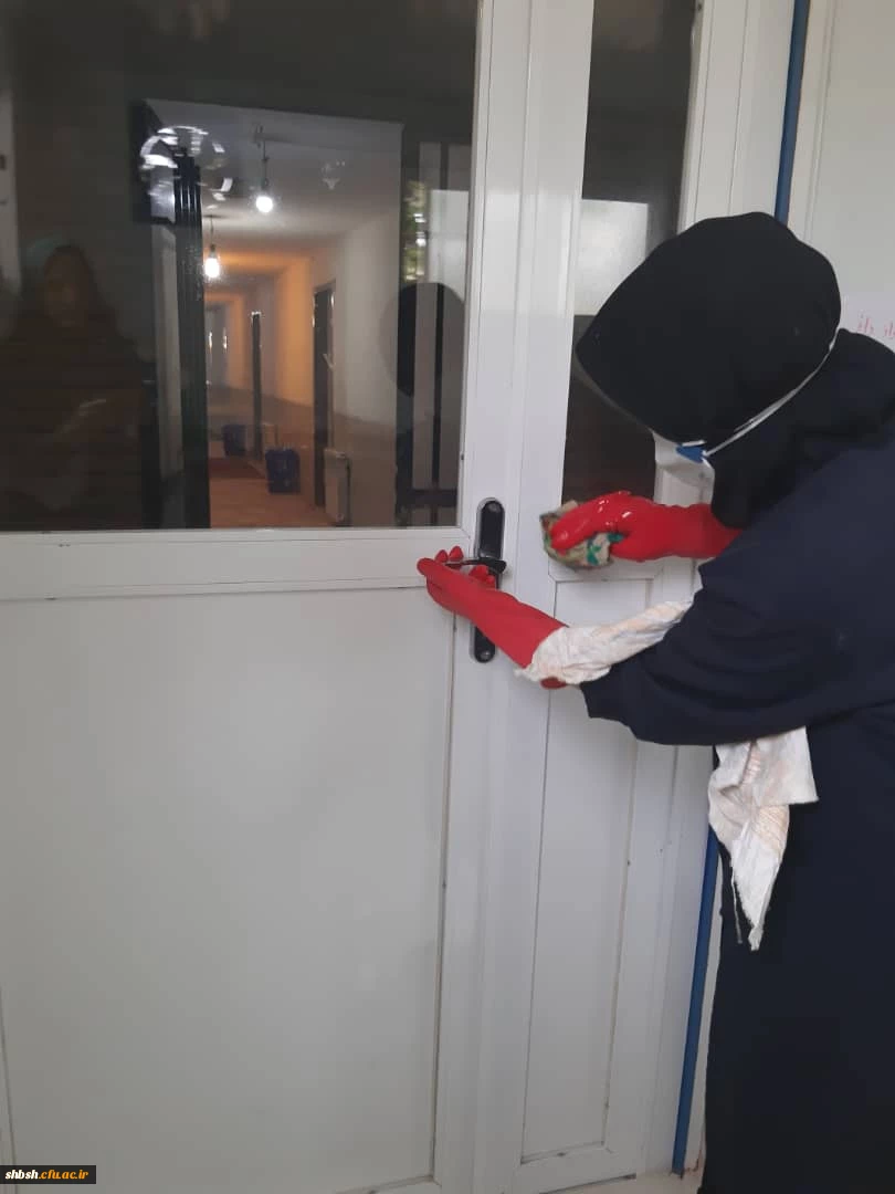 ضد عفونی کردن ساختمان های پردیس شهید باهنر فارس جهت پیشگیری از ورود ویروس کرونا 11