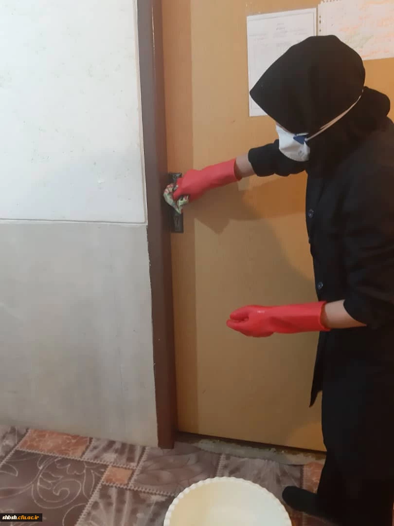 ضد عفونی کردن ساختمان های پردیس شهید باهنر فارس جهت پیشگیری از ورود ویروس کرونا 12