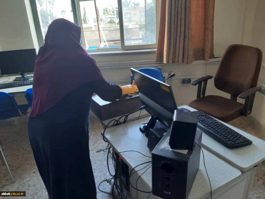 ضد عفونی کردن ساختمان های پردیس شهید باهنر فارس جهت پیشگیری از ورود ویروس کرونا 20