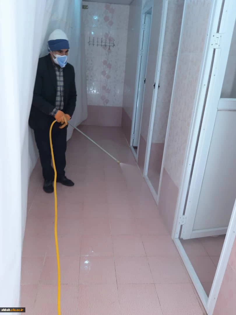 ضد عفونی کردن ساختمان های پردیس شهید باهنر فارس جهت پیشگیری از ورود ویروس کرونا 26