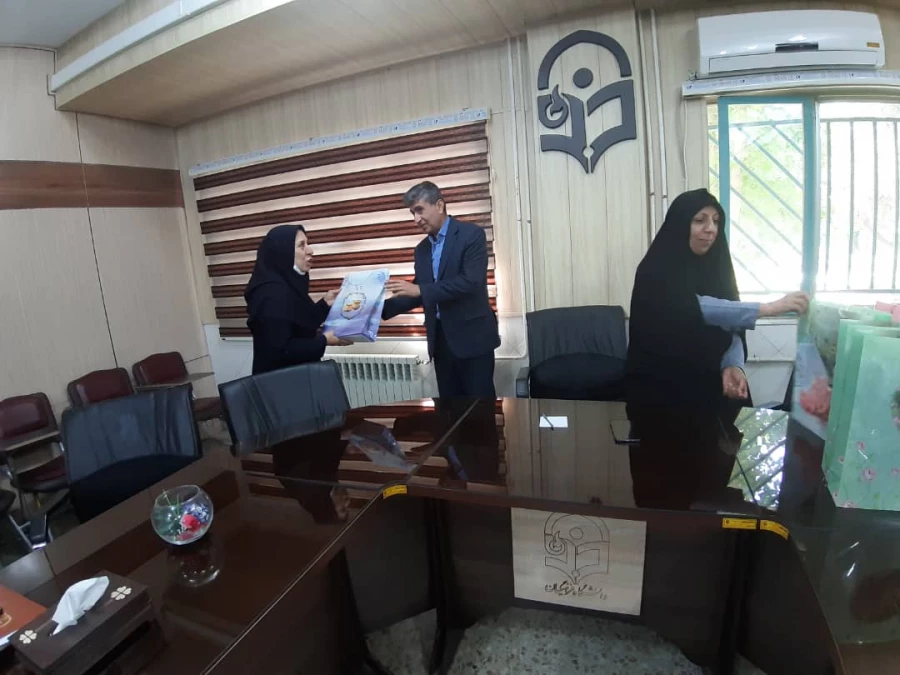 برگزاری جلسه سرپرستان شبانه روزی به مناسبت هفته سرای دانشجویی 8