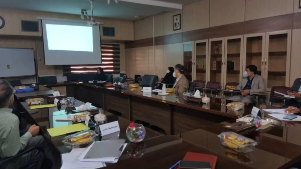 جلسه دفاع خانم اشرف قلندری در پردیس شهیدباهنر در تاریخ سه شنبه 13 خرداد 2