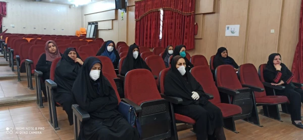 برگزاری اولین جلسه شورای اداری پردیس شهید باهنر در سال 99 3