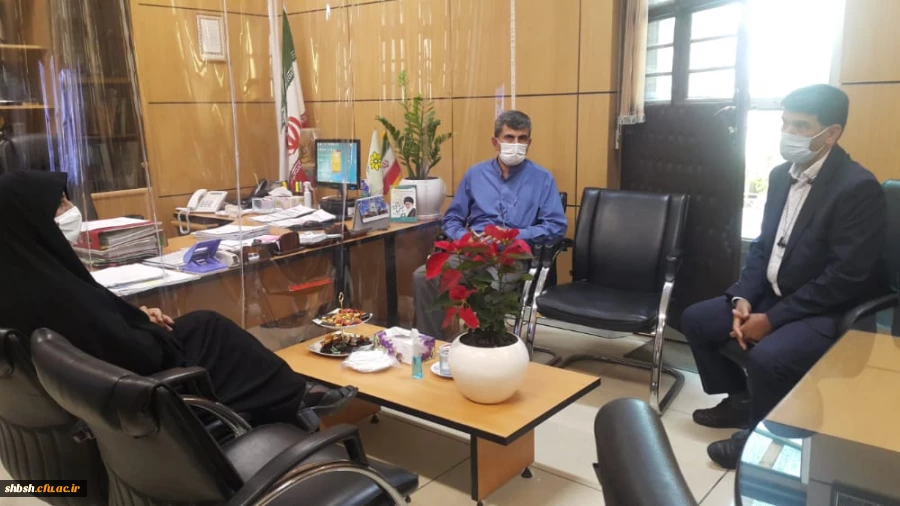 دیدار دکتر آذر داودی سرپرست پردیس شهید باهنر با شهردار منطقه ۷ شیراز 2