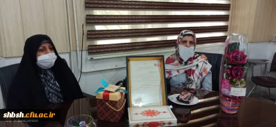 مراسم تقدیر از همکار بازنشسته سرکار خانم پاک طینت در پردیس شهید باهنر برگزار شد