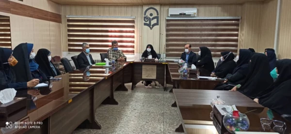 مراسم تودیع و معارفه جناب آقای عمادی و جناب آقای صالحی برگزار شد 6