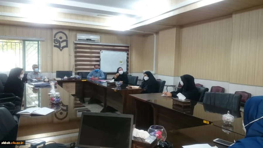 فرآیند مصاحبه داوطلبان دختر واجد شرایط آزمون سراسری ٩٩ در پردیس شهیدباهنر فارس انجام شد 3