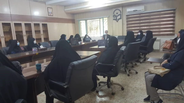 فرآیند مصاحبه داوطلبان دختر واجد شرایط آزمون سراسری ٩٩ در پردیس شهیدباهنر فارس انجام شد 4