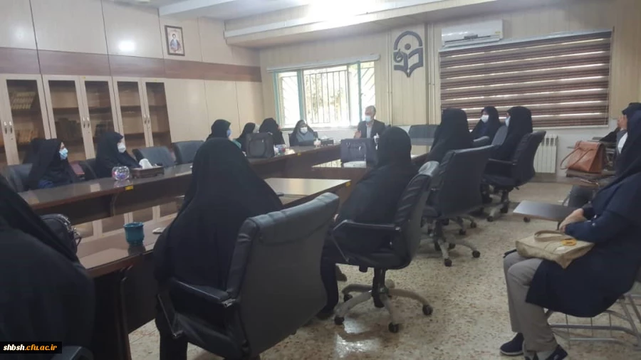 فرآیند مصاحبه داوطلبان دختر واجد شرایط آزمون سراسری ٩٩ در پردیس شهیدباهنر فارس انجام شد 4