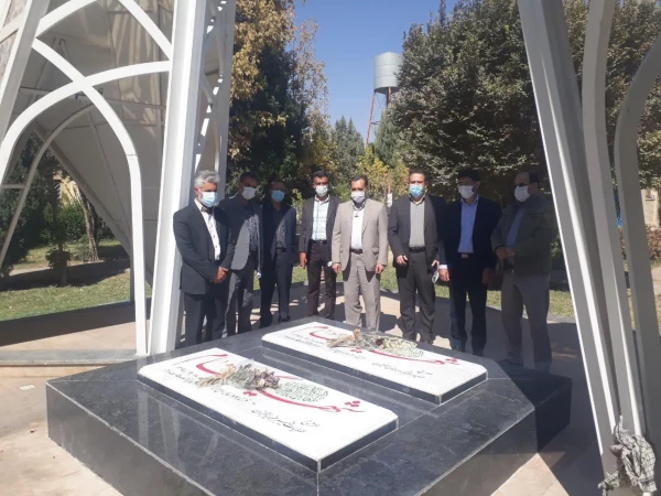 فرآیند مصاحبه داوطلبان دختر واجد شرایط آزمون سراسری ٩٩ در پردیس شهیدباهنر فارس انجام شد 48