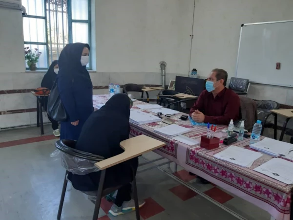 فرآیند مصاحبه داوطلبان دختر واجد شرایط آزمون سراسری ٩٩ در پردیس شهیدباهنر فارس انجام شد 50
