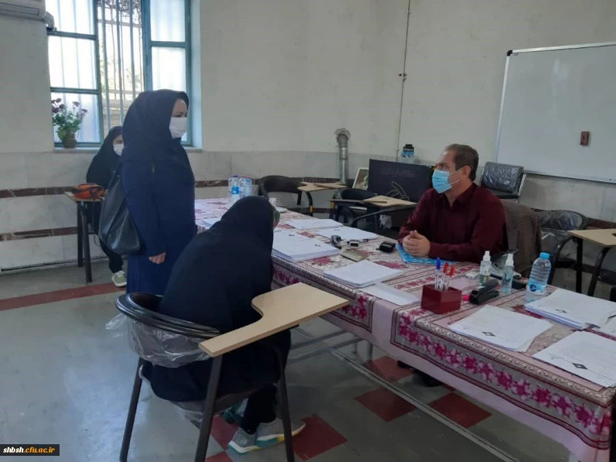 فرآیند مصاحبه داوطلبان دختر واجد شرایط آزمون سراسری ٩٩ در پردیس شهیدباهنر فارس انجام شد 50