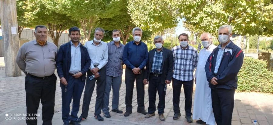 برنامه کوهپیمایی ویژه کارکنان به مناسبت گرامیداشت هفته تربیت بدنی انجام شد 7