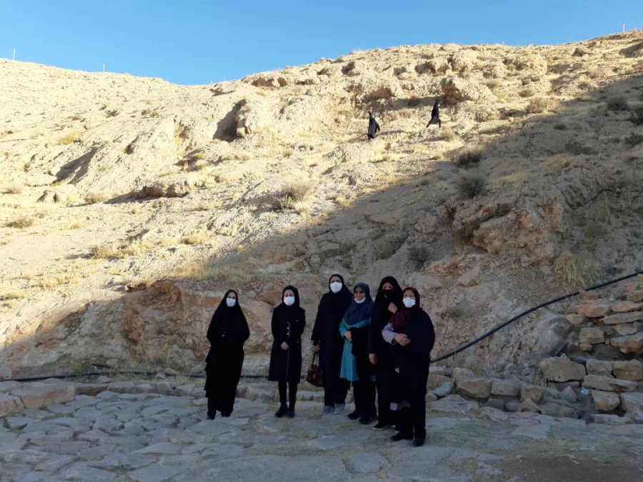 برنامه کوهپیمایی ویژه کارکنان به مناسبت گرامیداشت هفته تربیت بدنی انجام شد 9