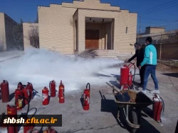 برگزاری دوره آموزشی آتش نشانی برای کارکنان پردیس شهید باهنر شیراز 8