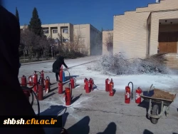 برگزاری دوره آموزشی آتش نشانی برای کارکنان پردیس شهید باهنر شیراز 12