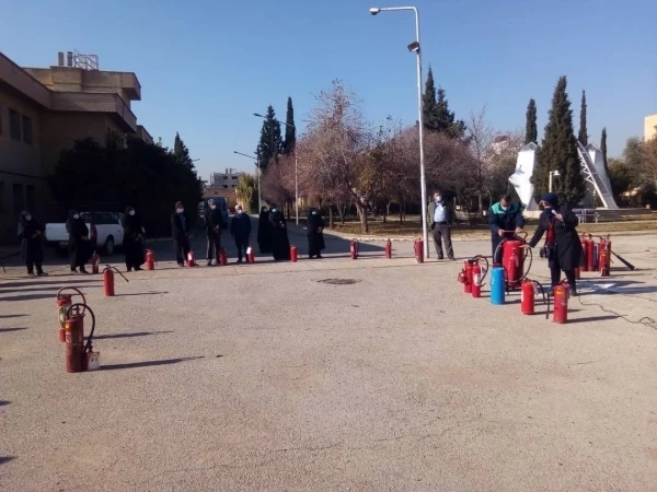 برگزاری دوره آموزشی آتش نشانی برای کارکنان پردیس شهید باهنر شیراز 19