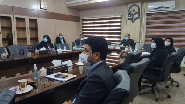 برگزاری جلسه دفاع از پایان نامه های کارشناسی ارشد دانشجویان پردیس شهید باهنر شیراز 4