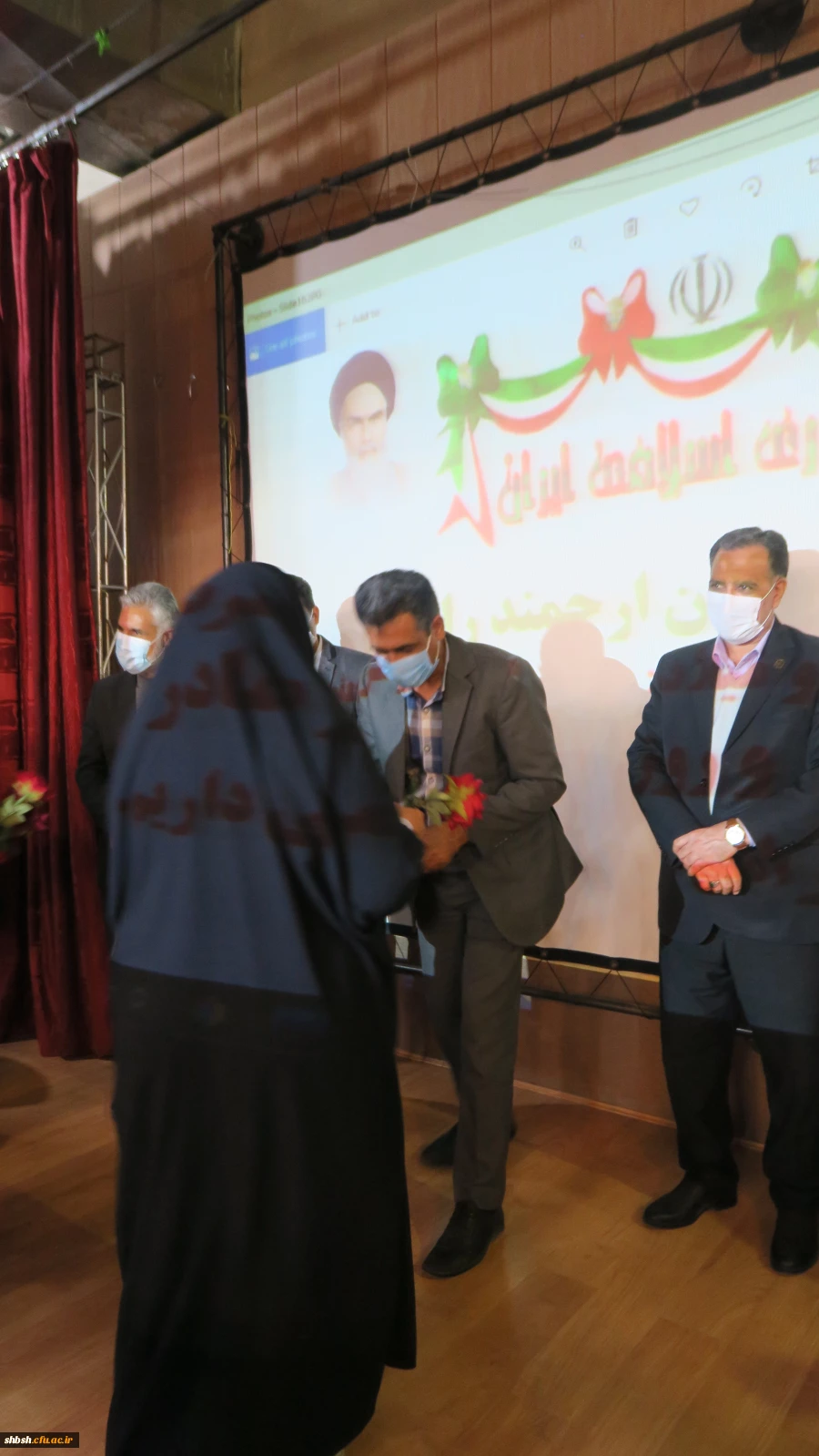 برگزاری مراسم گرامیداشت ولادت حضرت فاطمه زهرا(سلام الله علیها) و  22 بهمن ماه 
در پردیس شهید باهنر فارس
 15