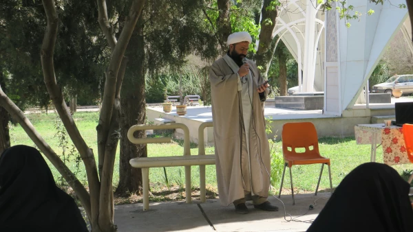 برگزاری مراسم جشن بمناسبت مبعث حضرت محمد (صلی الله علیه و آله و سلم) و اعیاد شعبانیه در پردیس شهید باهنر شیراز 9