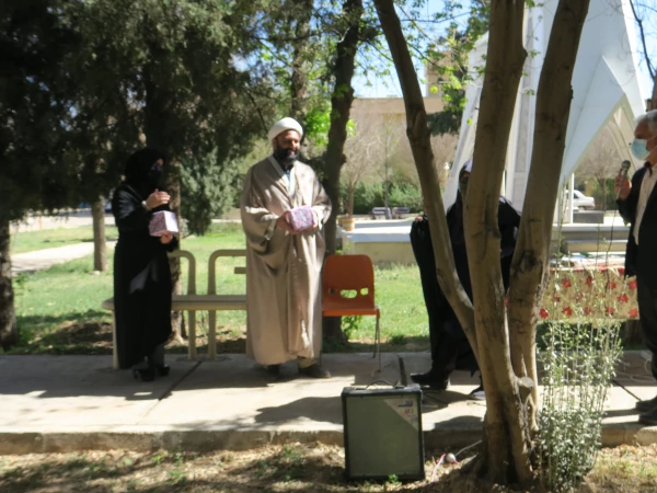 برگزاری مراسم جشن بمناسبت مبعث حضرت محمد (صلی الله علیه و آله و سلم) و اعیاد شعبانیه در پردیس شهید باهنر شیراز 14