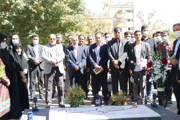 آیین استقبال از نو دانشجو معلمان دانشگاه فرهنگیان فارس برگزار شد

 19