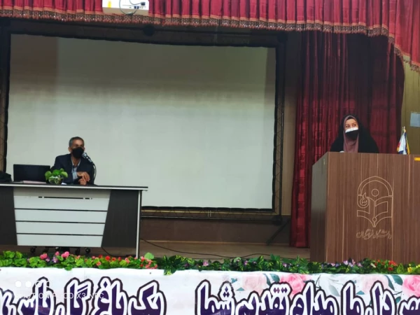 نشست تخصصی کارورزی با اعضاء کمیته کارورزی و مدرسین، با عنوان  مشکلات و آسیب های کارورزی در سالن اجتماعات پردیس شهید باهنر 4