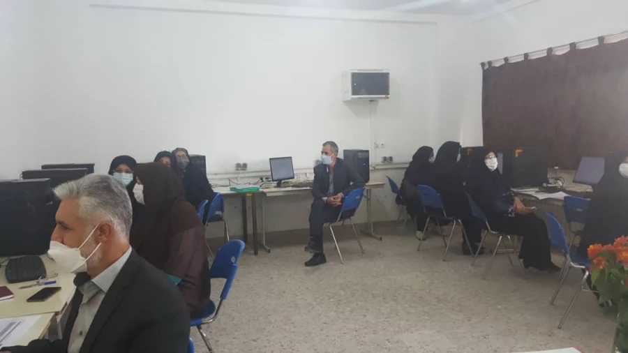 برگزاری کارگاه تخصصی «آشنایی با نحوه بارگذاری مدارک در سامانه گلستان جهت اخذ پژوهانه و تشویقی مقالات» به مناسبت هفته پژوهش در پردیس شهید باهنرفارس 4