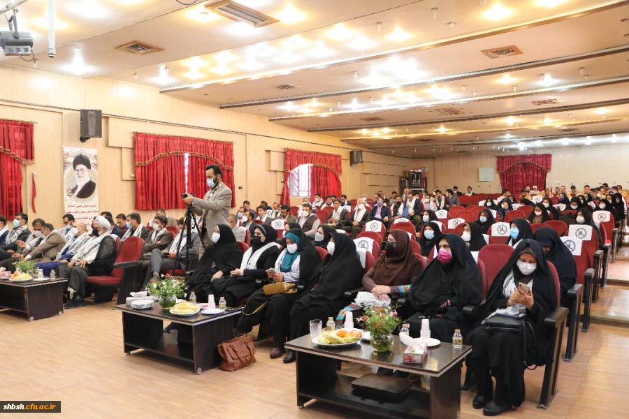 برگزاری مراسم بزرگداشت هفته بسیج در پردیس شهیدباهنرفارس 7