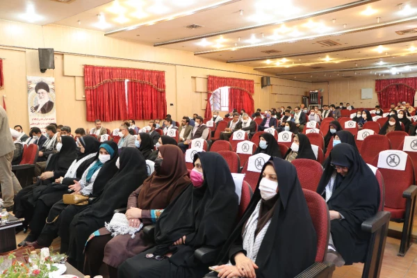 برگزاری مراسم بزرگداشت هفته بسیج در پردیس شهیدباهنرفارس 7