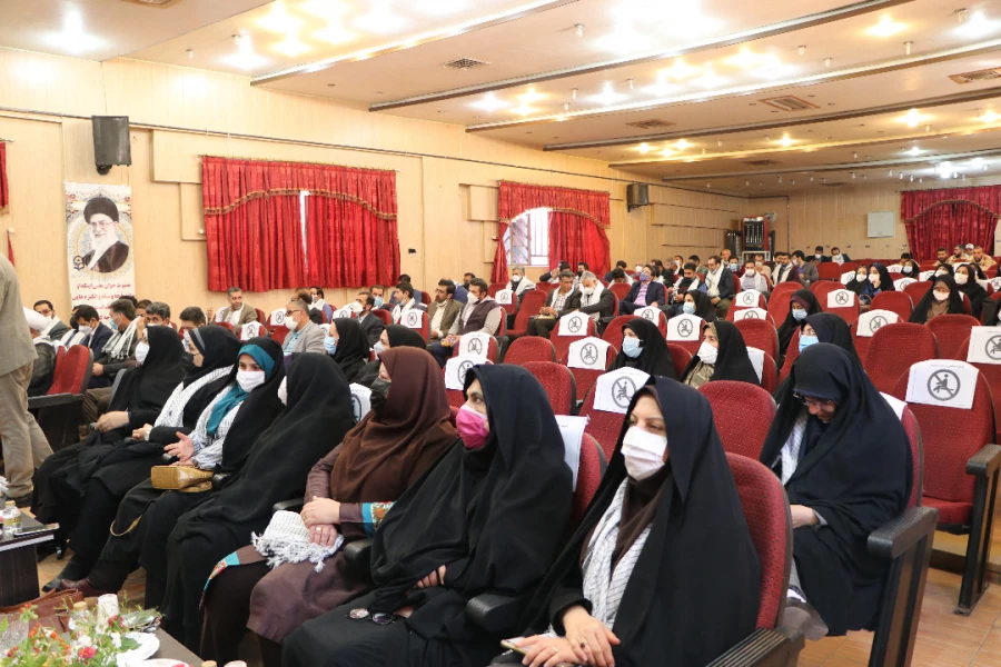 برگزاری مراسم بزرگداشت هفته بسیج در پردیس شهیدباهنرفارس 7