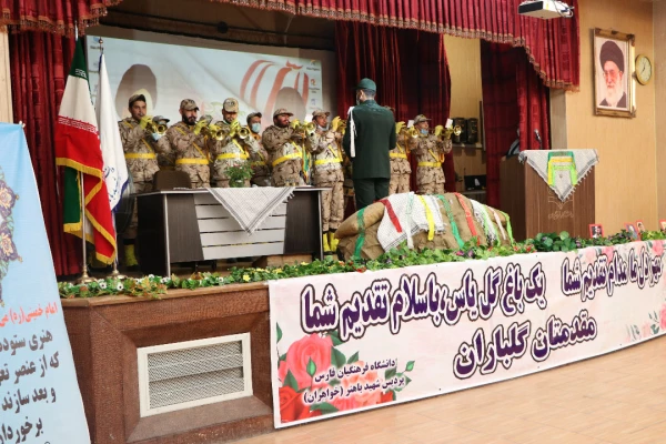 برگزاری مراسم بزرگداشت هفته بسیج در پردیس شهیدباهنرفارس 14