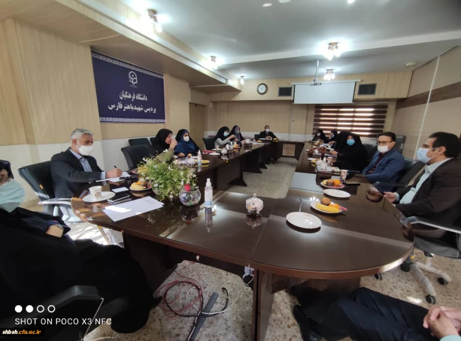 برگزاری جلسه شورای انضباطی بدوی و جلسه ی توجیهی با هدف آشنایی دانشجویان با آیین نامه و شیوه نامه انضباطی در پردیس شهید باهنر 2