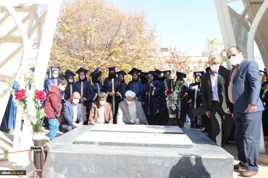 مراسم دانش آموختگی ورودی های 95 و 96 پردیس شهید باهنر فارس برگزار شد 8