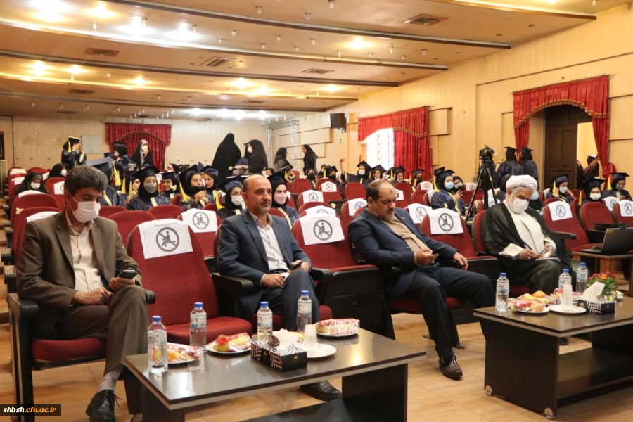 مراسم دانش آموختگی ورودی های 95 و 96 پردیس شهید باهنر فارس برگزار شد 32